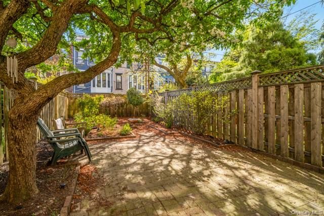 662 10th Street, Brooklyn, NY 11215