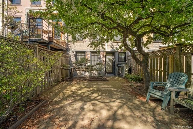662 10th Street, Brooklyn, NY 11215