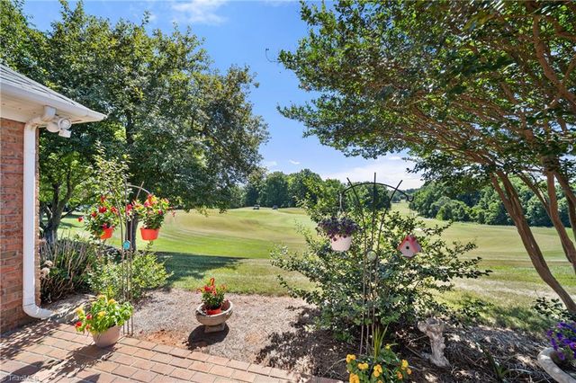 108 N Niblick Court, Advance, NC 27006
