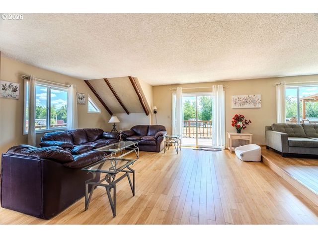 12885 Se 242ND Ave, Damascus, OR 97089