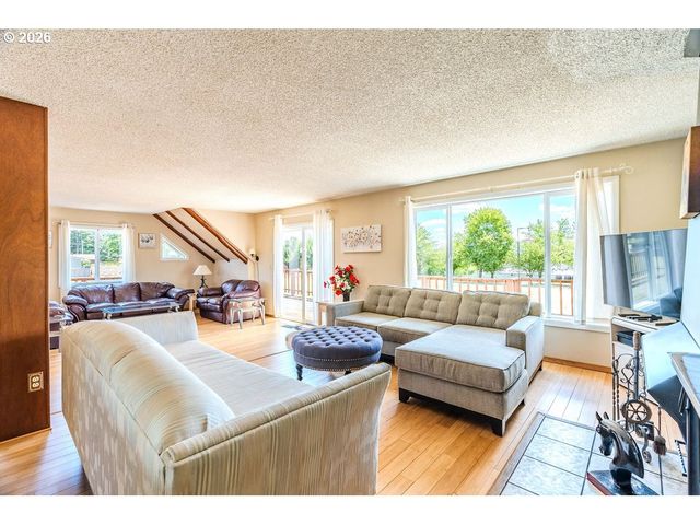 12885 Se 242ND Ave, Damascus, OR 97089
