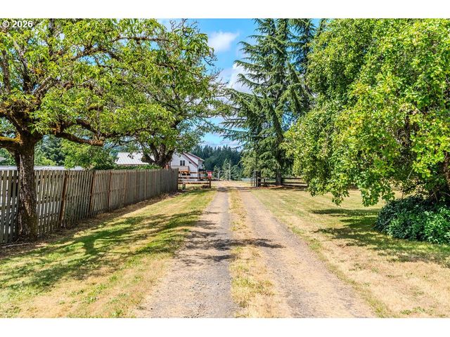 12885 Se 242ND Ave, Damascus, OR 97089
