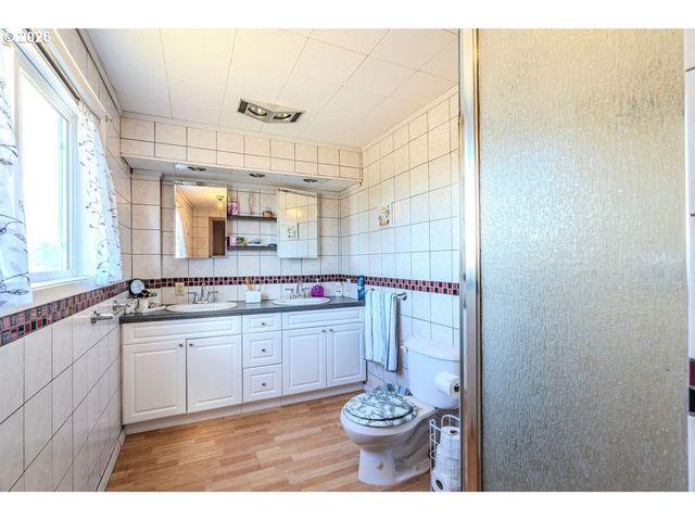 12885 Se 242ND Ave, Damascus, OR 97089