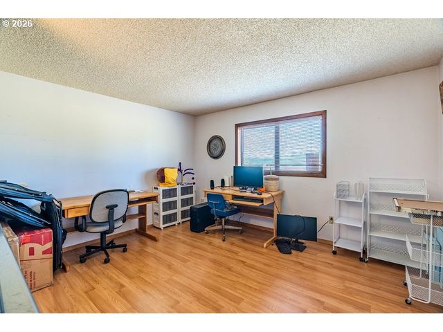 12885 Se 242ND Ave, Damascus, OR 97089
