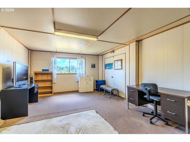12885 Se 242ND Ave, Damascus, OR 97089