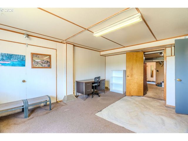 12885 Se 242ND Ave, Damascus, OR 97089
