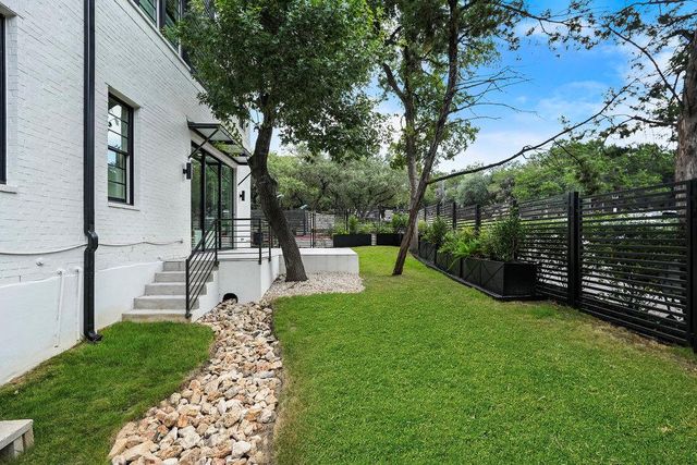 1719 Spyglass DR 1, Austin, TX 78746