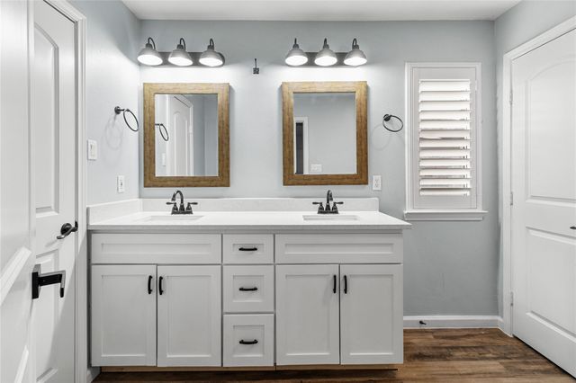 504 Teal Drive, Dickinson, TX 77539