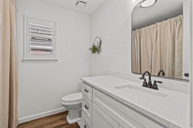 504 Teal Drive, Dickinson, TX 77539