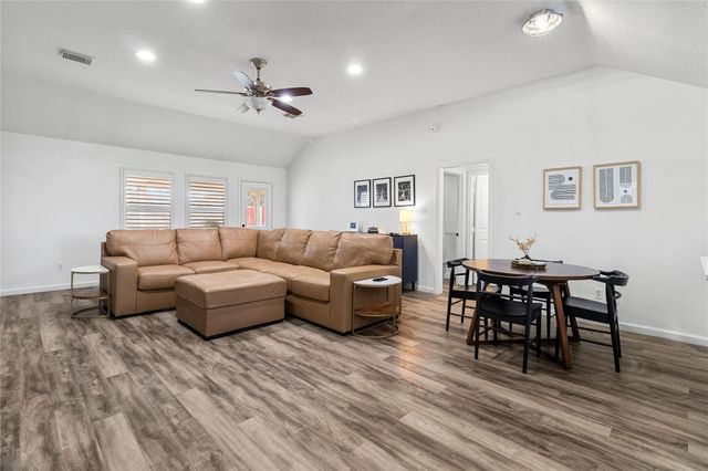 504 Teal Drive, Dickinson, TX 77539