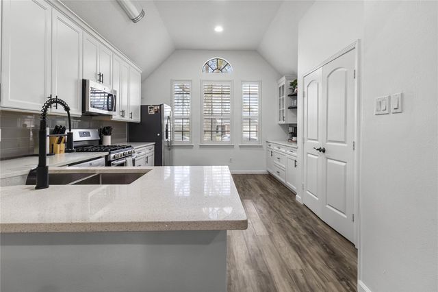 504 Teal Drive, Dickinson, TX 77539