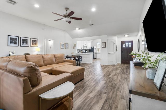 504 Teal Drive, Dickinson, TX 77539