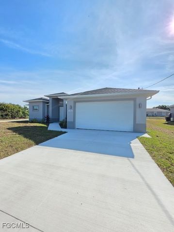 3717 16th ST W, Lehigh Acres, FL 33971