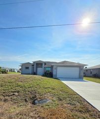 3717 16th ST W, Lehigh Acres, FL 33971