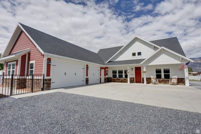 604 W HARRISVILLE RD, Harrisville, UT 84404