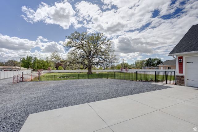 604 W HARRISVILLE RD, Harrisville, UT 84404