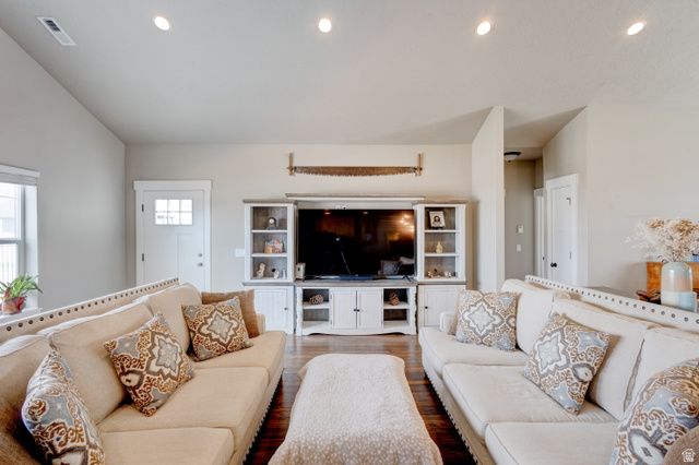 604 W HARRISVILLE RD, Harrisville, UT 84404