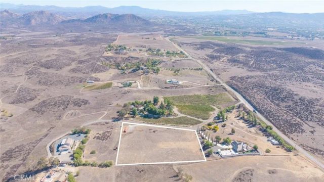 37885 Normandy, Winchester, CA 92596