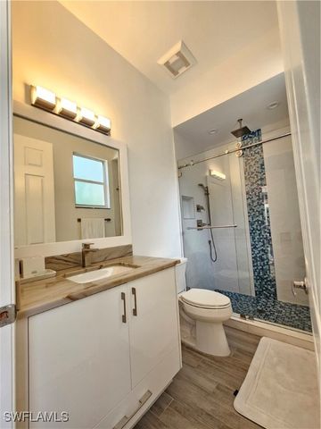 8122 Wilshire Lakes BLVD, Naples, FL 34109