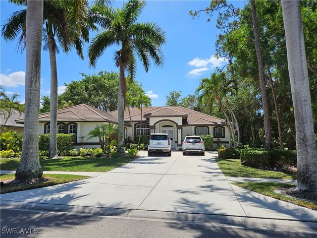 8122 Wilshire Lakes BLVD, Naples, FL 34109
