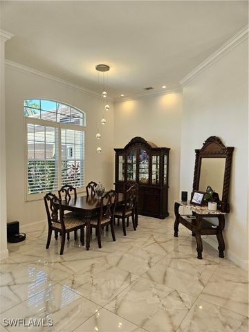 8122 Wilshire Lakes BLVD, Naples, FL 34109