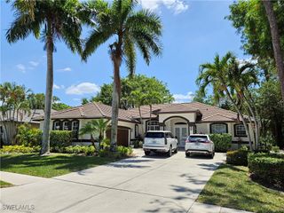 8122 Wilshire Lakes BLVD, Naples, FL 34109