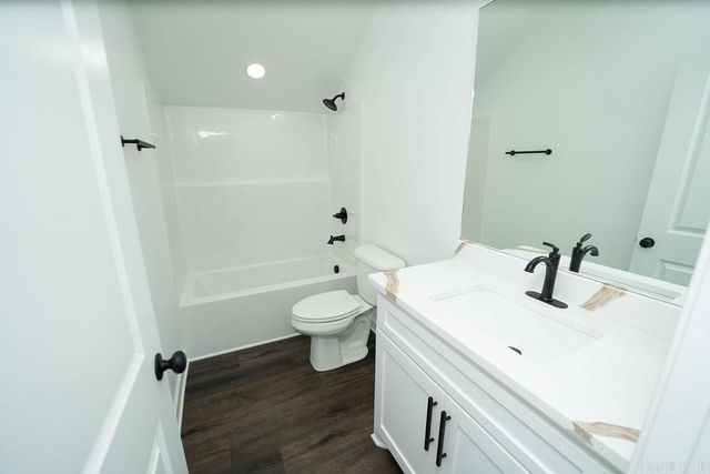 7048 Agua Blanca Boulevard, Shannon Hills, AR 72103