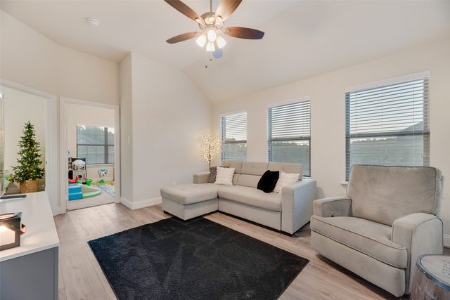 545 Private Road 7017, Edgewood, TX 75117