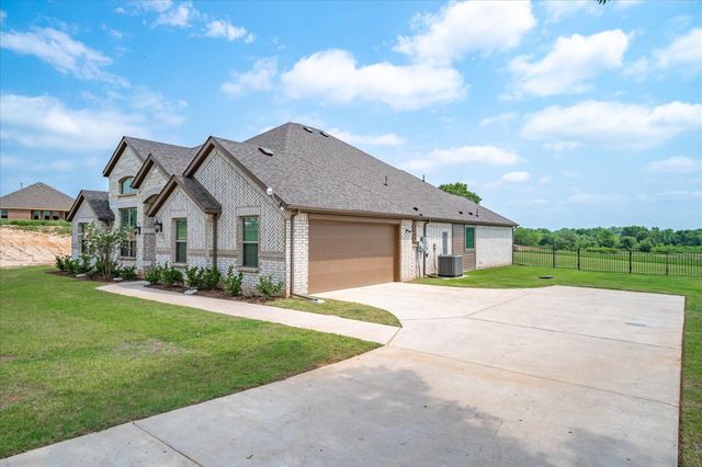 545 Private Road 7017, Edgewood, TX 75117