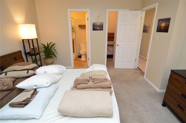 121 SEAHORSE DRIVE SE C, St Petersburg, FL 33705