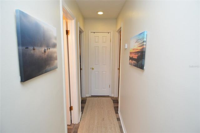 121 SEAHORSE DRIVE SE C, St Petersburg, FL 33705
