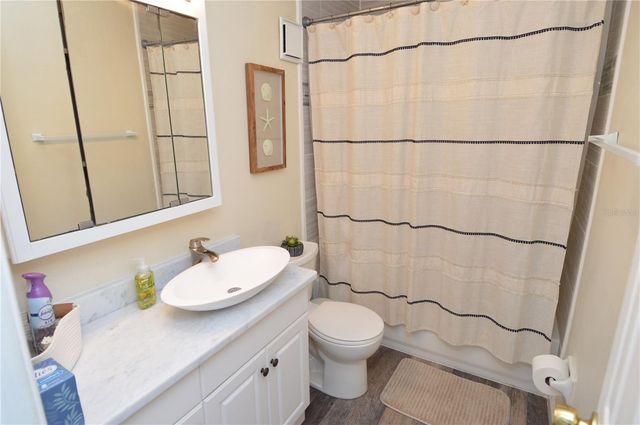121 SEAHORSE DRIVE SE C, St Petersburg, FL 33705