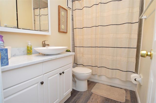 121 SEAHORSE DRIVE SE C, St Petersburg, FL 33705