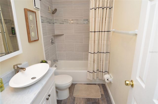 121 SEAHORSE DRIVE SE C, St Petersburg, FL 33705