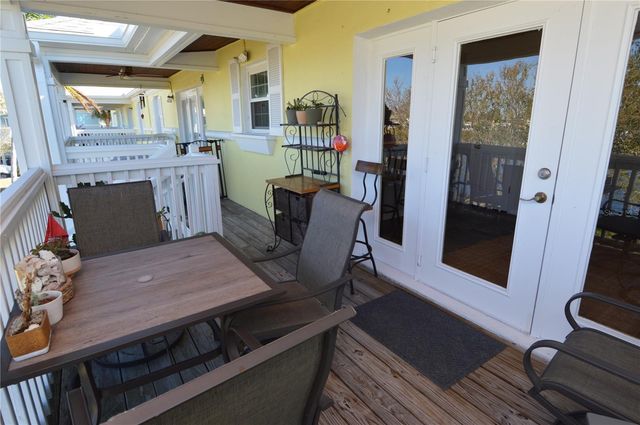121 SEAHORSE DRIVE SE C, St Petersburg, FL 33705