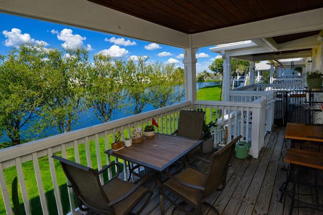 121 SEAHORSE DRIVE SE C, St Petersburg, FL 33705