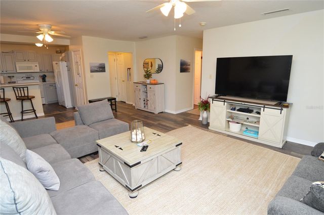 121 SEAHORSE DRIVE SE C, St Petersburg, FL 33705