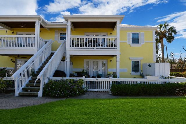 121 SEAHORSE DRIVE SE C, St Petersburg, FL 33705