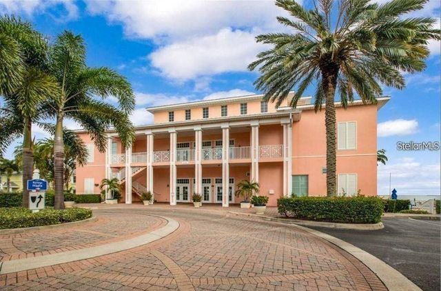 121 SEAHORSE DRIVE SE C, St Petersburg, FL 33705