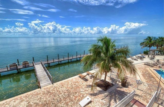 121 SEAHORSE DRIVE SE C, St Petersburg, FL 33705