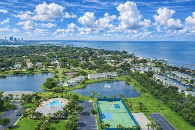 121 SEAHORSE DRIVE SE C, St Petersburg, FL 33705