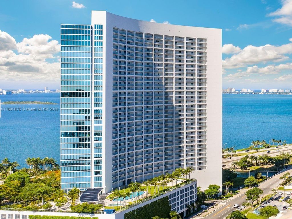 601 NE 36th St 2206, Miami, FL 33137