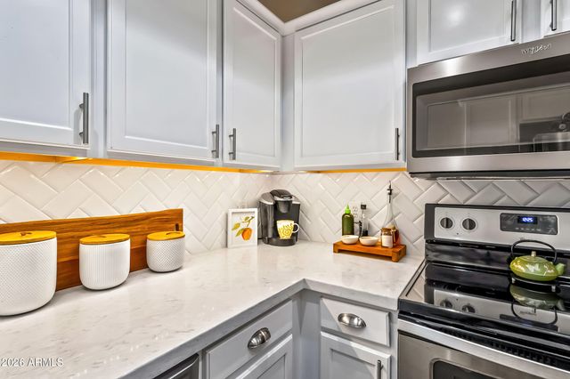 11680 E SAHUARO Drive 1018, Scottsdale, AZ 85259