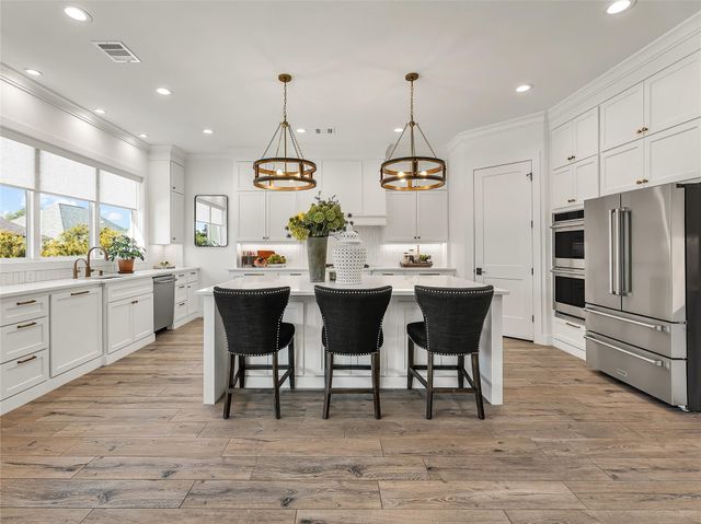 2033 Pebble Bend Drive, College Station, TX 77845