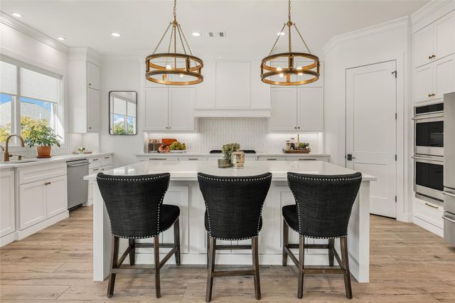 2033 Pebble Bend Drive, College Station, TX 77845