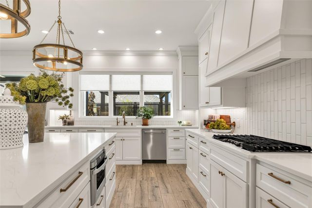 2033 Pebble Bend Drive, College Station, TX 77845