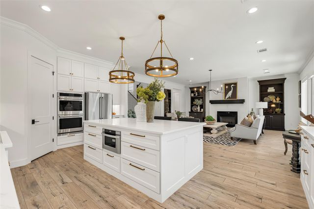 2033 Pebble Bend Drive, College Station, TX 77845