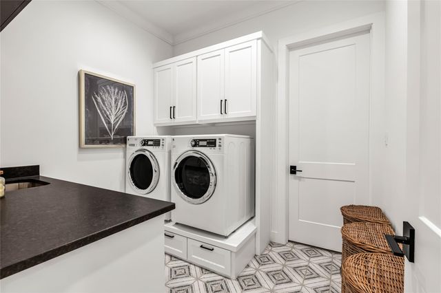 2033 Pebble Bend Drive, College Station, TX 77845