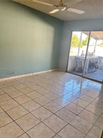 21422 NW 40th Cir Ct, Miami Gardens, FL 33055