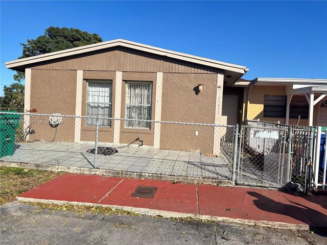 21422 NW 40th Cir Ct, Miami Gardens, FL 33055